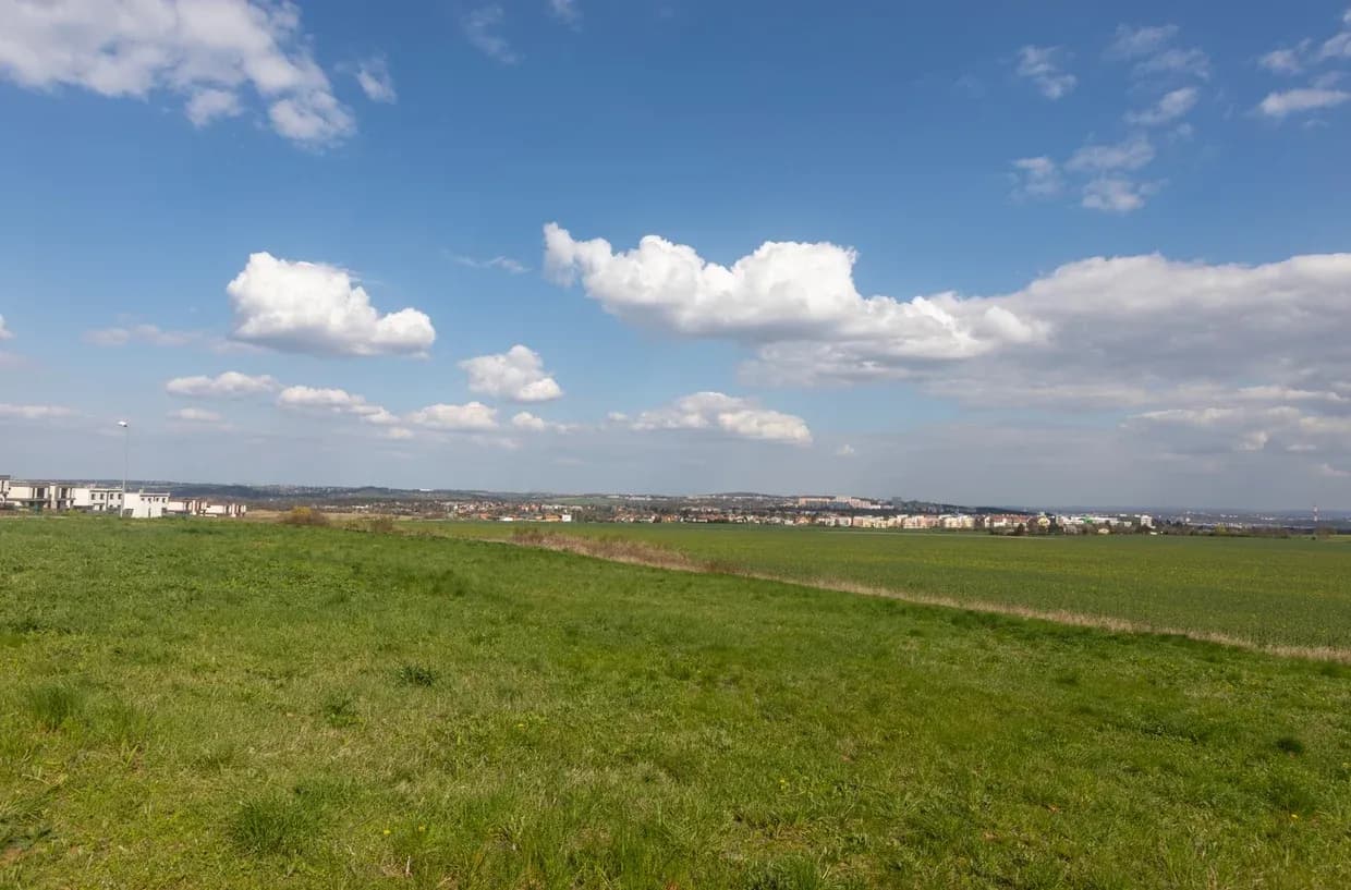 Pozemek na výstavbu RD v Horoměřicích