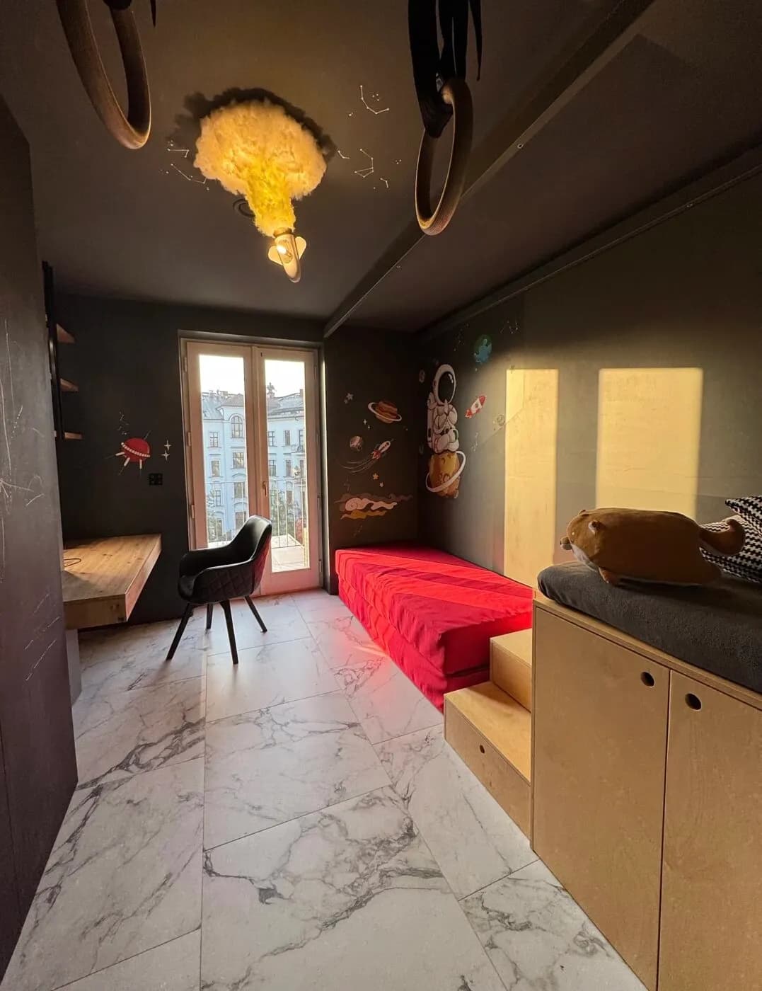 Penthouse s duší Vinohrad a výhledem na Pražský hrad