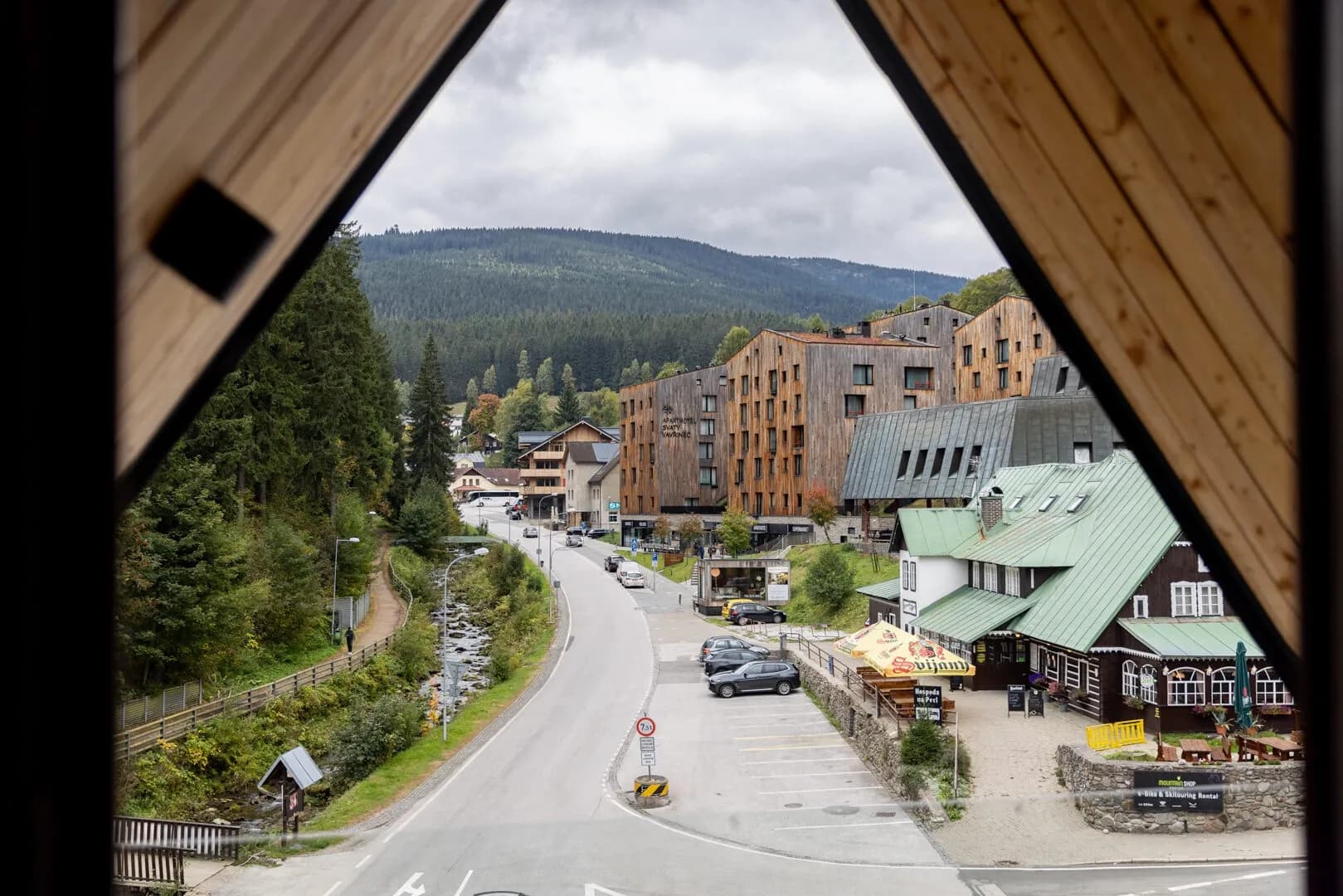 Moderní apartmán s horskou duší – Pec pod Sněžkou