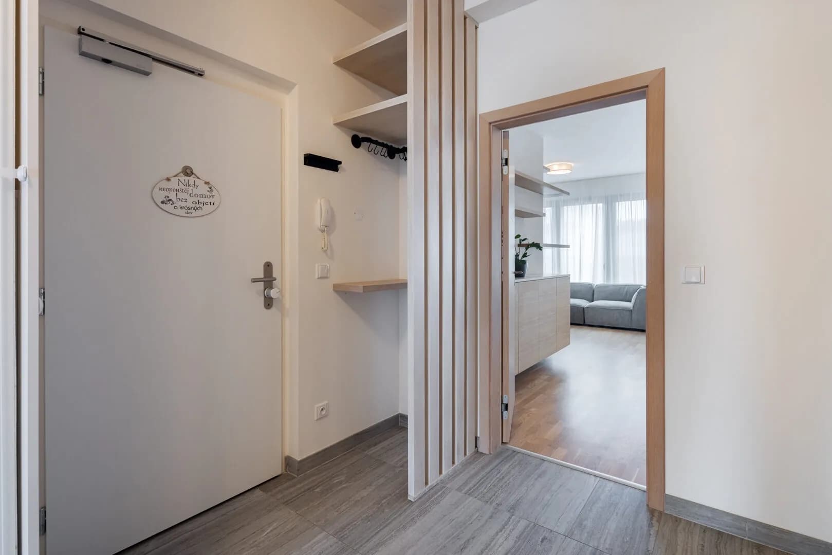 Elegantní 4+kk s lodžií, sklepem a 3 garážovými stáními v rezidenci Port Karolina