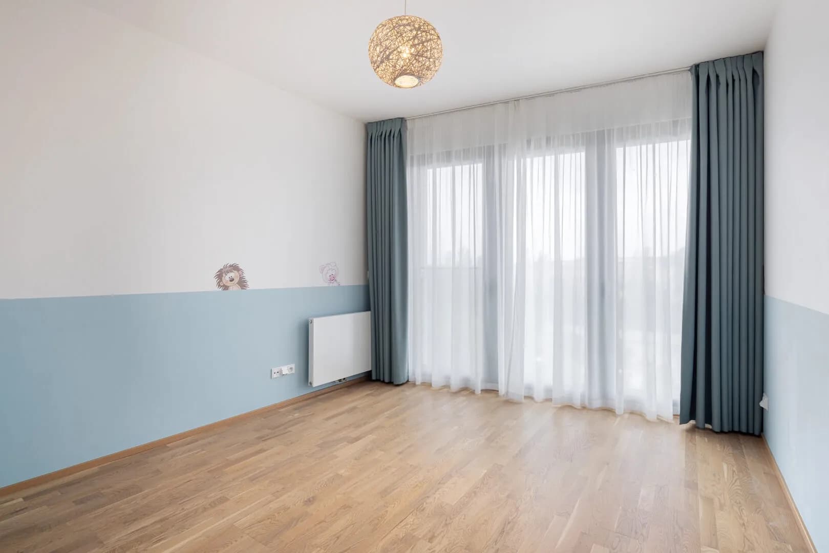 Elegantní 4+kk s lodžií, sklepem a 3 garážovými stáními v rezidenci Port Karolina