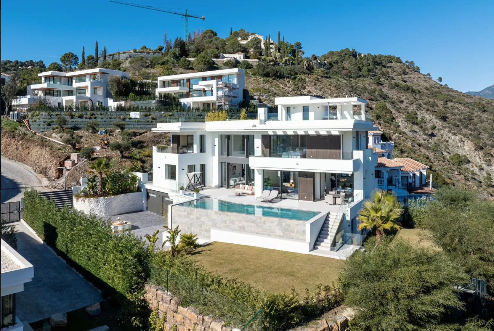 Moderní vila s dechberoucím výhledem na moře a hory – Lomas de La Quinta