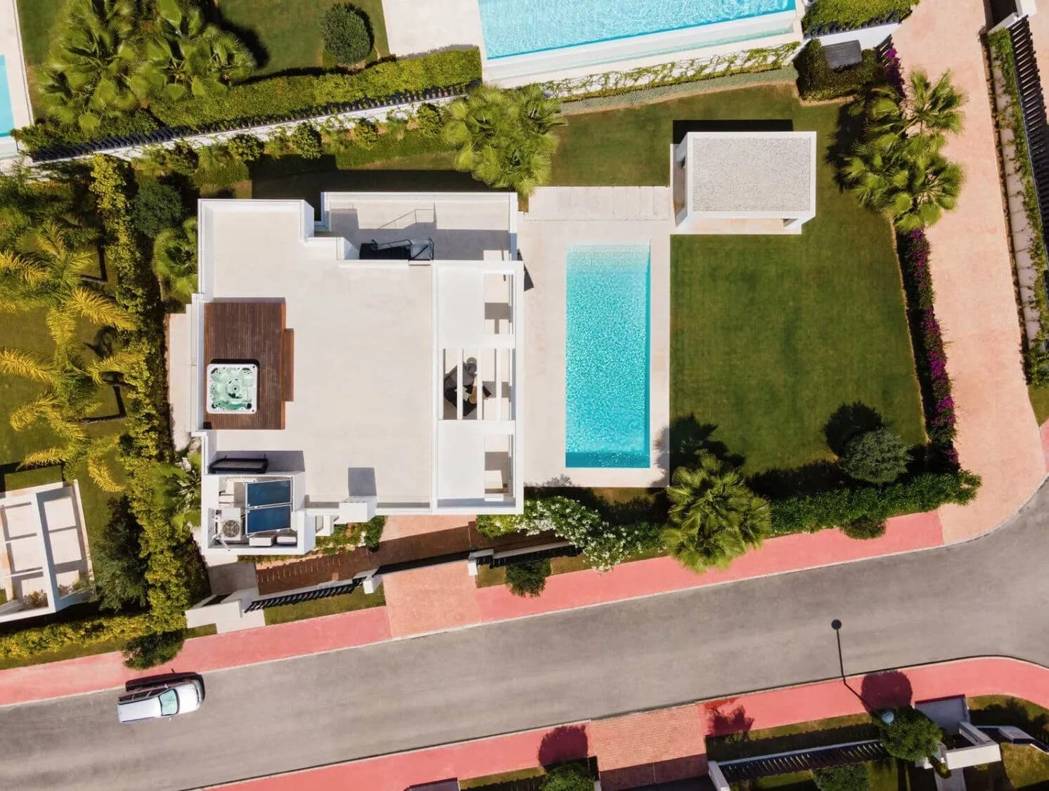 Luxusní bydlení v úžasné vile v prestižní čtvrti Los Olivos