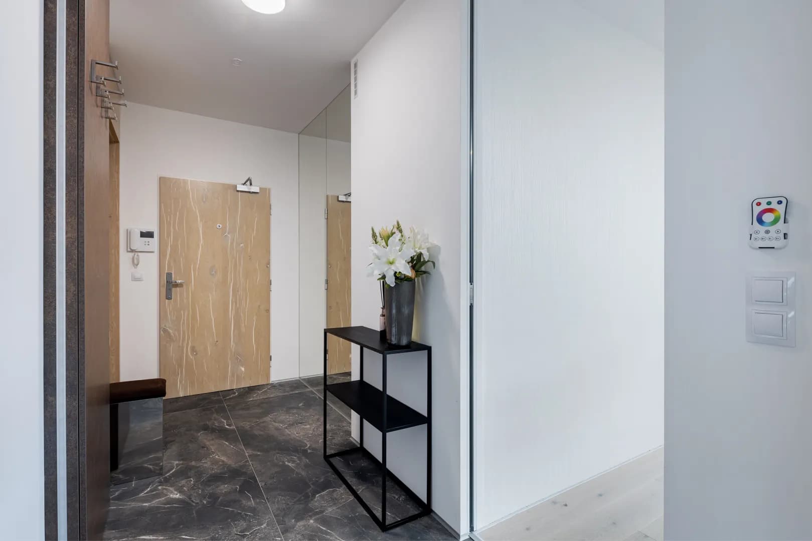 KARLÍN - Designový byt o ploše 120 m2 na prodej