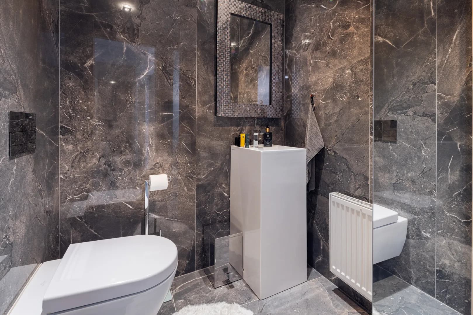 KARLÍN - Designový byt o ploše 120 m2 na prodej