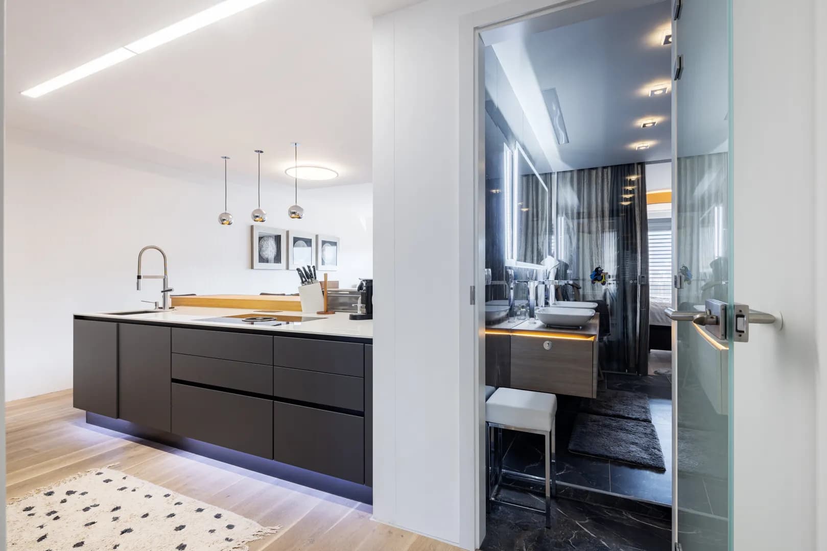 KARLÍN - Designový byt o ploše 120 m2 na prodej