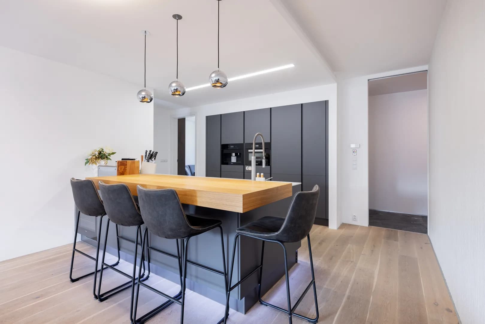 KARLÍN - Designový byt o ploše 120 m2 na prodej