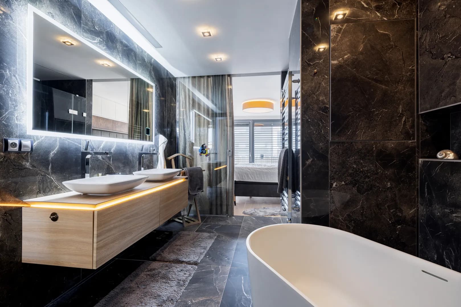 KARLÍN - Designový byt o ploše 120 m2 na prodej