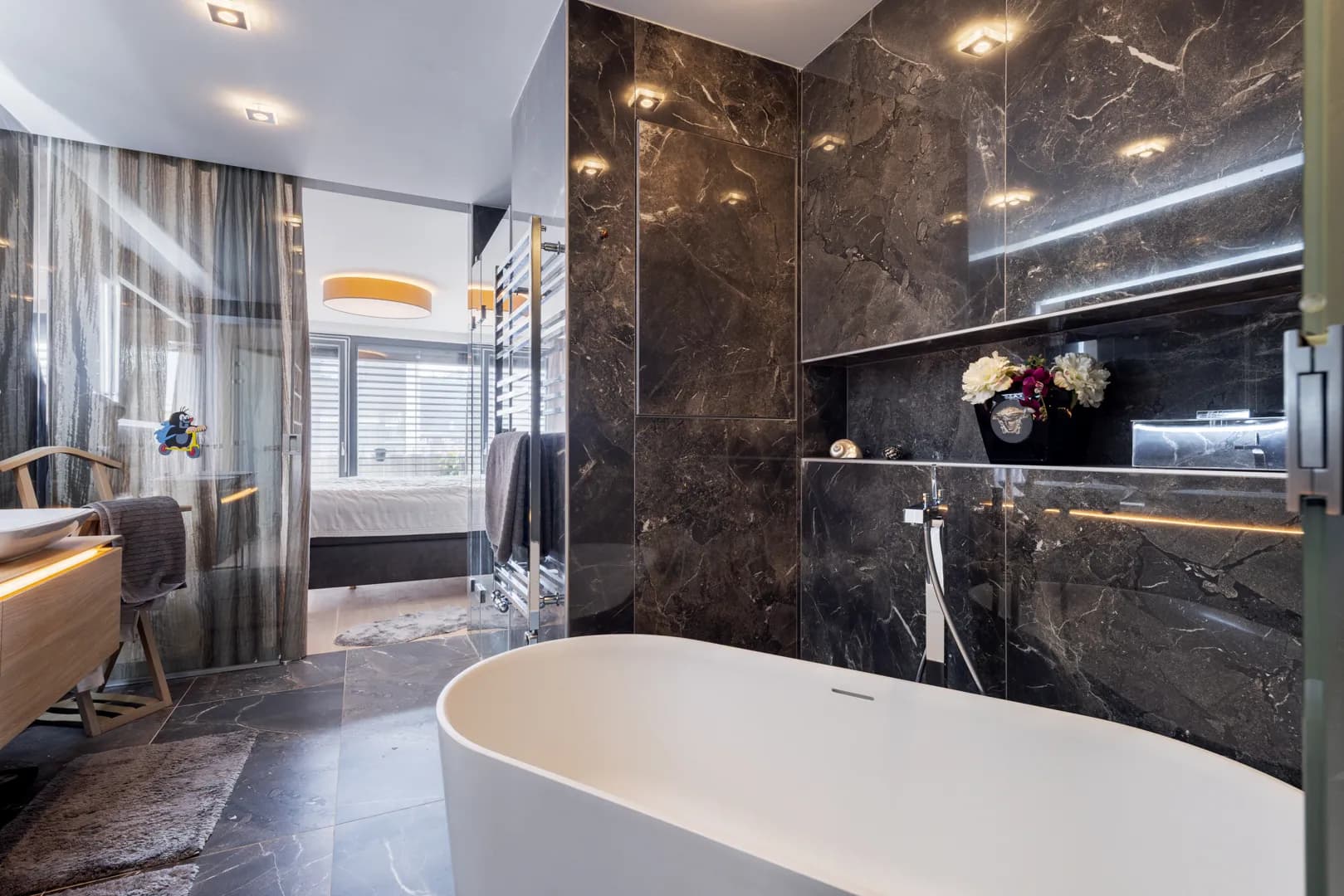 KARLÍN - Designový byt o ploše 120 m2 na prodej