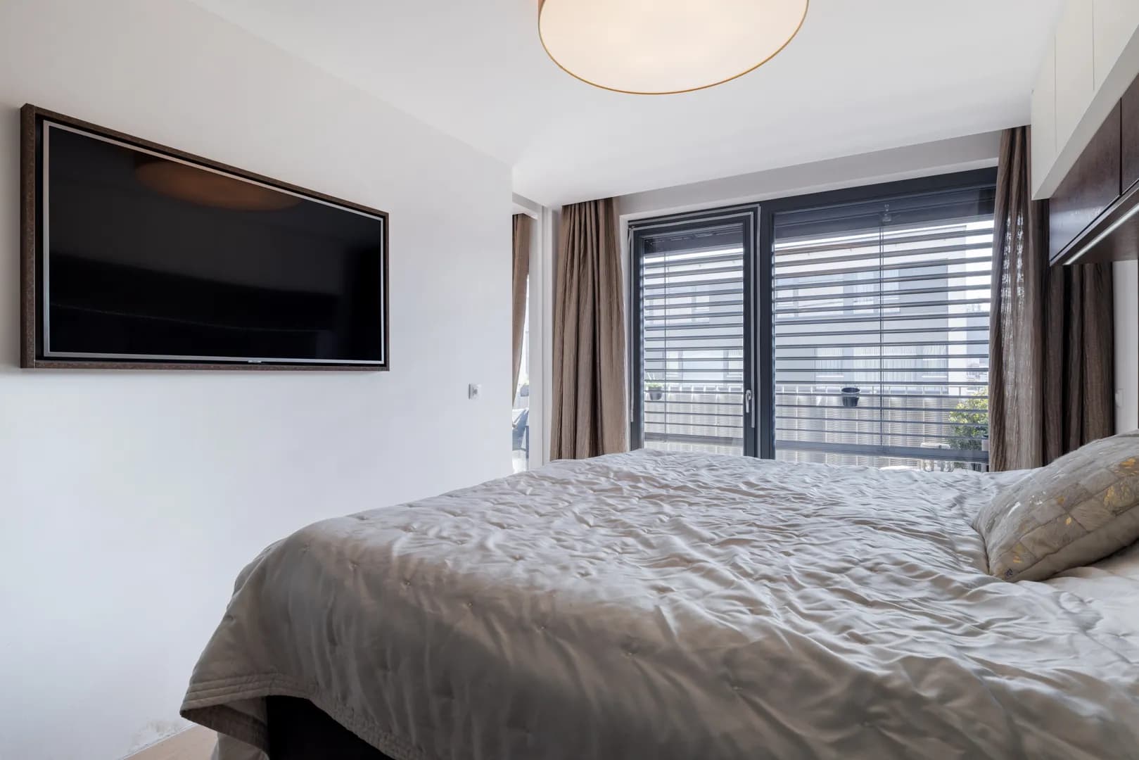 KARLÍN - Designový byt o ploše 120 m2 na prodej
