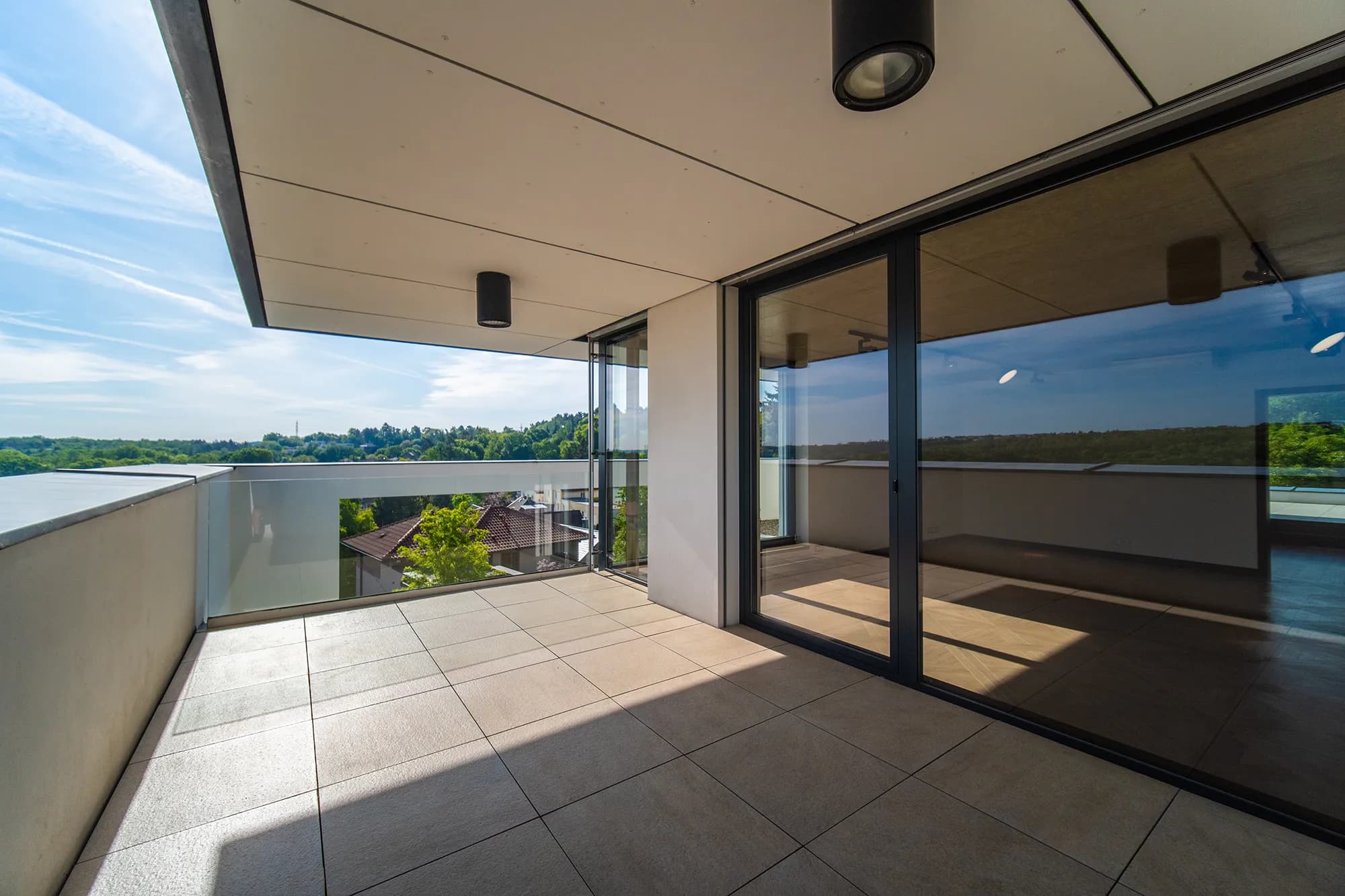 Luxusní vila s výtahem, bazénem a soukromou zahradou, 520 m² užitné plochy